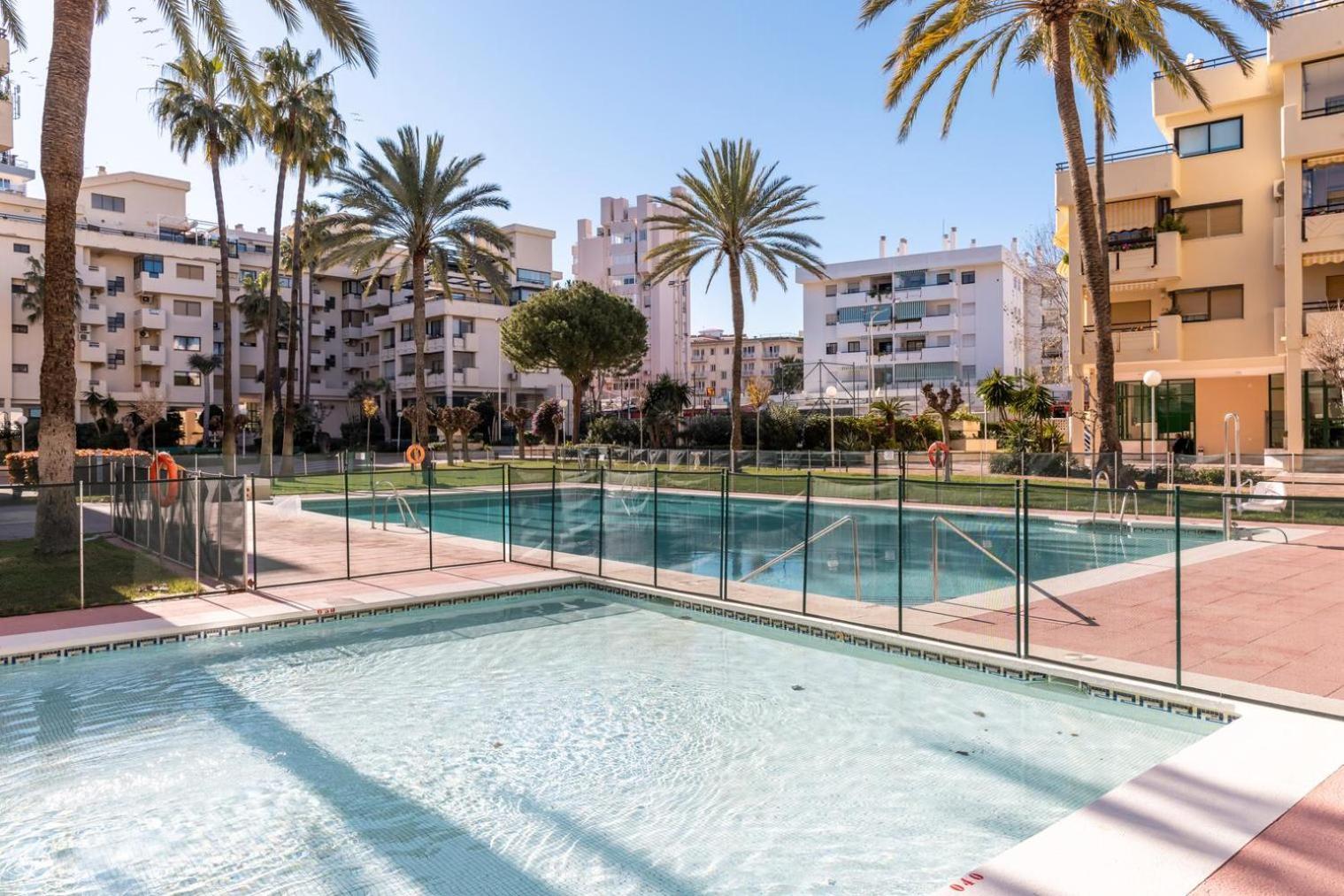 Primera Linea Del Mar - Acceso Directo Playa Carihuela Torremolinos Dış mekan fotoğraf