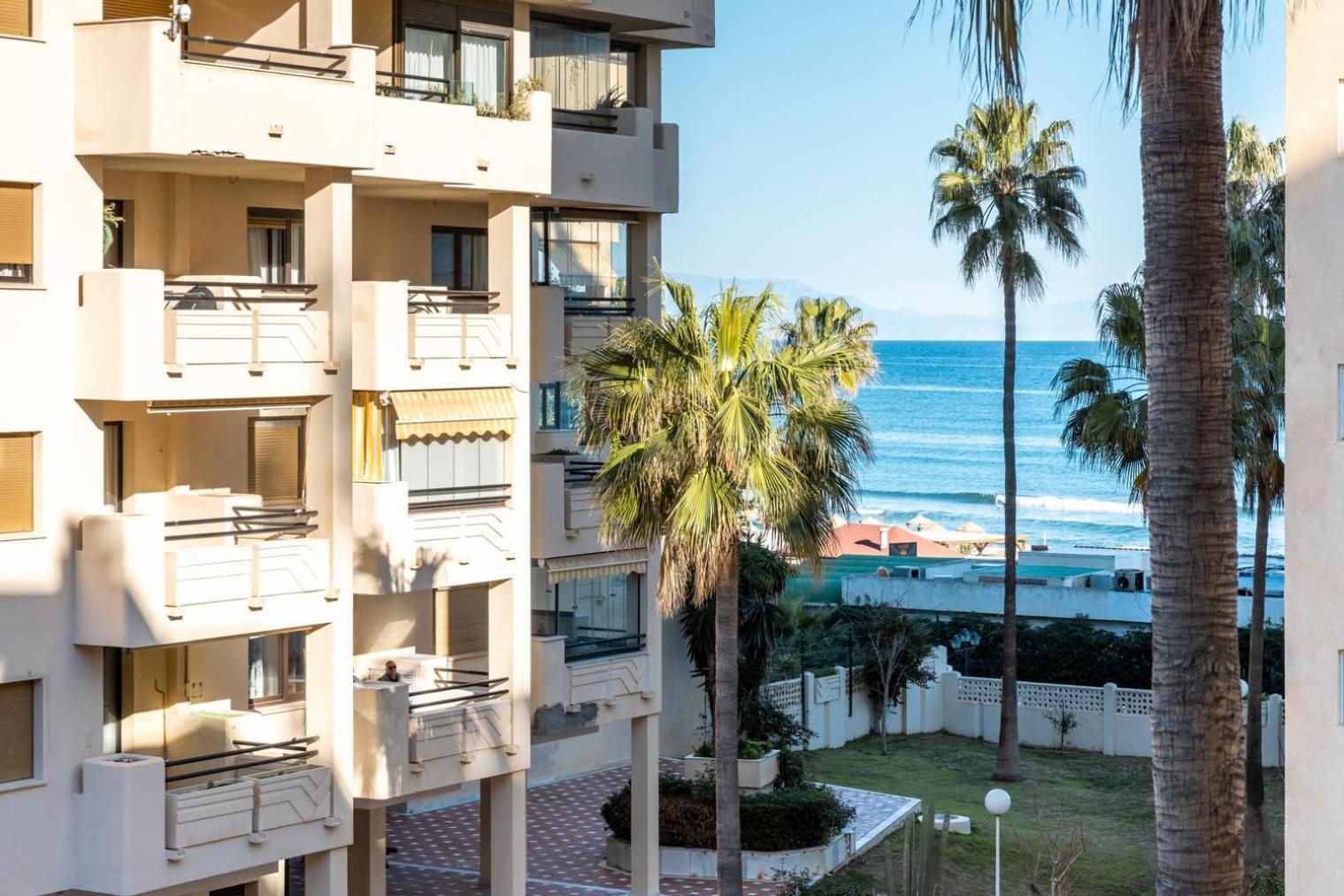 Primera Linea Del Mar - Acceso Directo Playa Carihuela Torremolinos Dış mekan fotoğraf