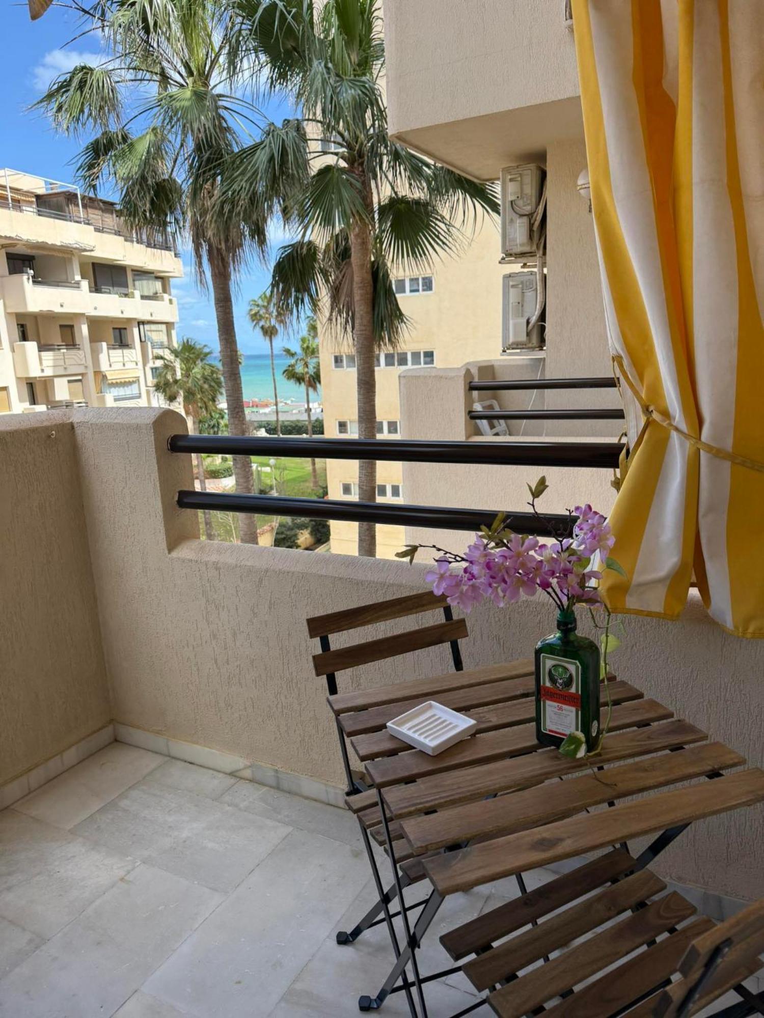 Primera Linea Del Mar - Acceso Directo Playa Carihuela Torremolinos Dış mekan fotoğraf