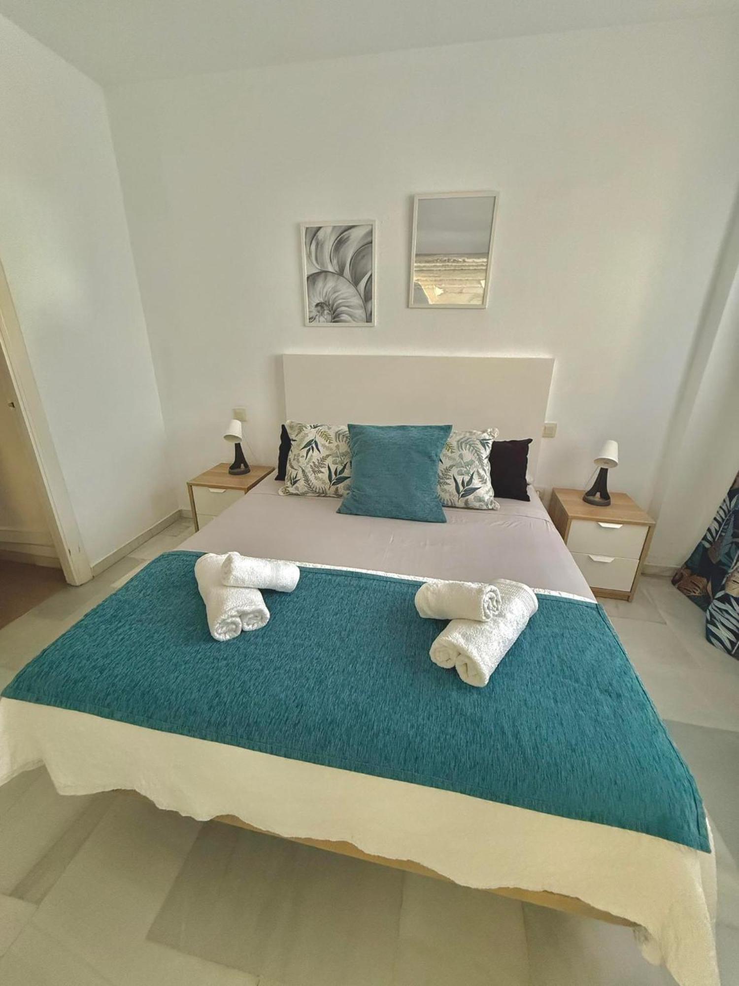 Primera Linea Del Mar - Acceso Directo Playa Carihuela Torremolinos Dış mekan fotoğraf